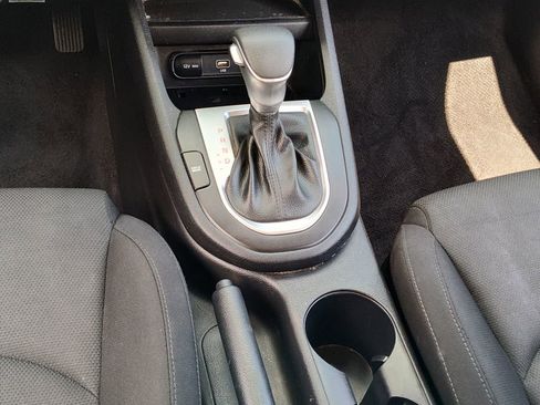Used 2024 Kia Forte LXS FWD image 27