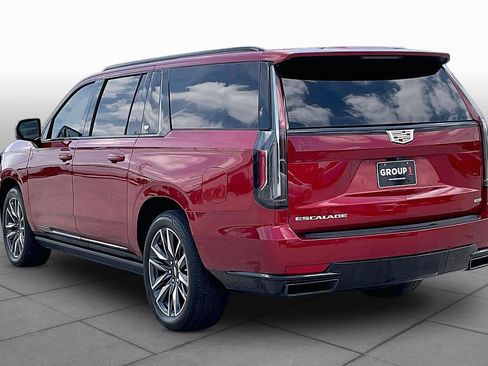 Used 2024 Cadillac Escalade ESV Sport Platinum AWD/4WD image 12