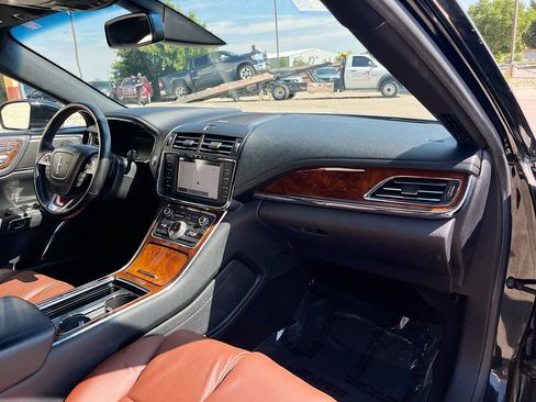 Used 2018 Lincoln Continental Reserve AWD/4WD image 31