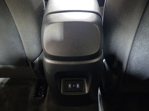 Certified 2025 Hyundai Elantra Sport image 16