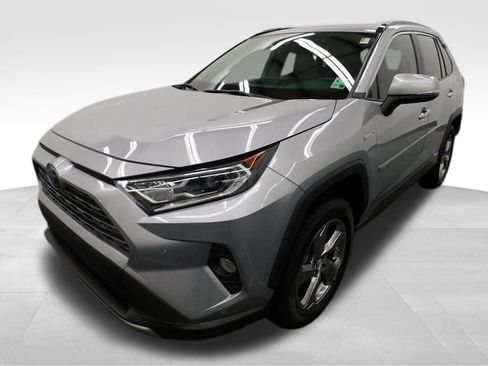 Used 2019 Toyota RAV4 Limited image 13