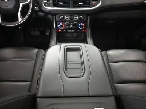 Used 2023 Chevrolet Suburban Z71 w/ Luxury Package AWD/4WD image 27