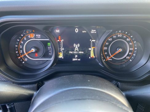 Used 2024 Jeep Wrangler Unlimited Rubicon 392 image 31