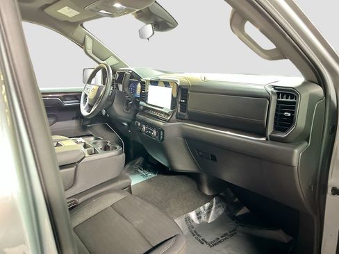 Used 2026 Chevrolet Silverado 1500 LT AWD/4WD image 29