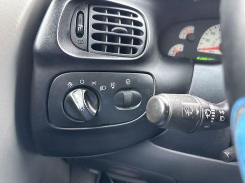 Used 2002 Ford F150 Lightning RWD image 31