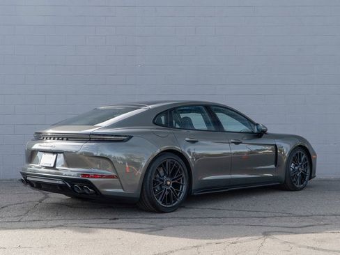 Certified 2025 Porsche Panamera GTS image 7