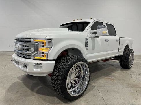 Used 2021 Ford F250 Platinum AWD/4WD image 3