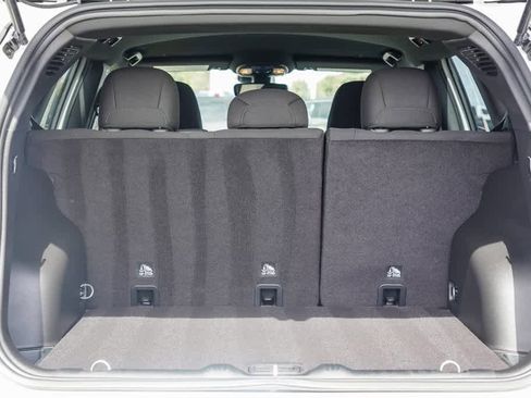 Used 2025 Jeep Compass Sport image 24