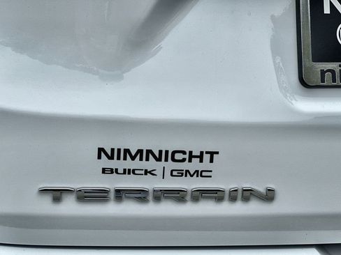 Certified 2024 GMC Terrain SLT w/ Infotainment Package II image 31