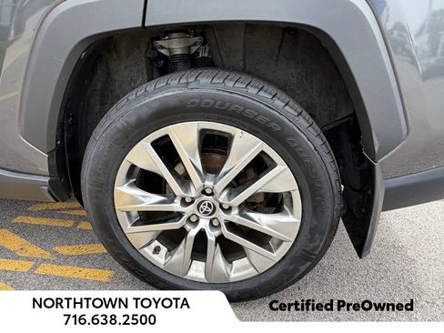 Used 2021 Toyota RAV4 XLE Premium AWD/4WD image 19