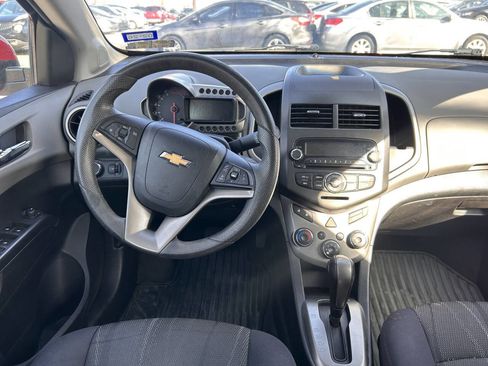 Used 2013 Chevrolet Sonic LT image 12
