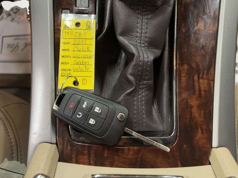 Used 2012 Buick LaCrosse Premium image 38