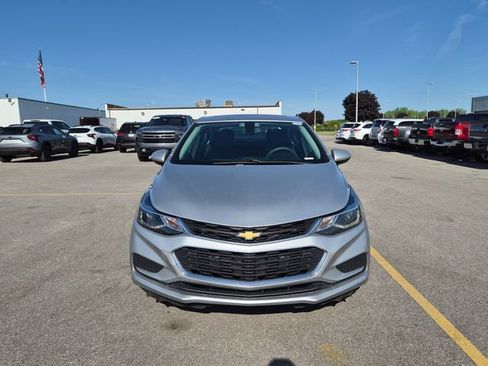 Used 2016 Chevrolet Cruze LT w/ Sun And Sound Package FWD image 2