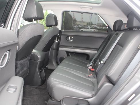 Used 2023 Hyundai Ioniq 5 Limited w/ Cargo Package AWD/4WD image 17
