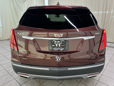 Used 2023 Cadillac XT5 Premium Luxury w/ Technology Package AWD/4WD image 6