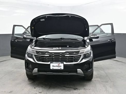 Used 2024 Kia Seltos LX AWD/4WD image 42