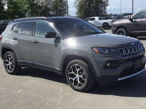 Certified 2024 Jeep Compass Limited image 2