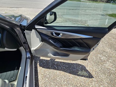 Used 2015 INFINITI Q50 Premium w/ Navigation Package RWD image 28