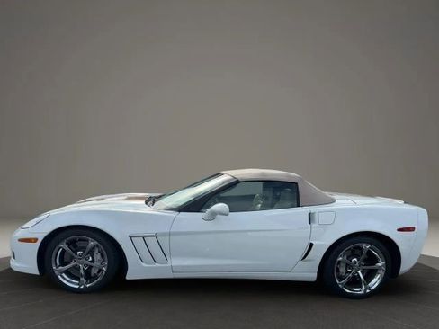 Used 2012 Chevrolet Corvette Grand Sport w/ 3LT Preferred Equipment Group RWD image 2