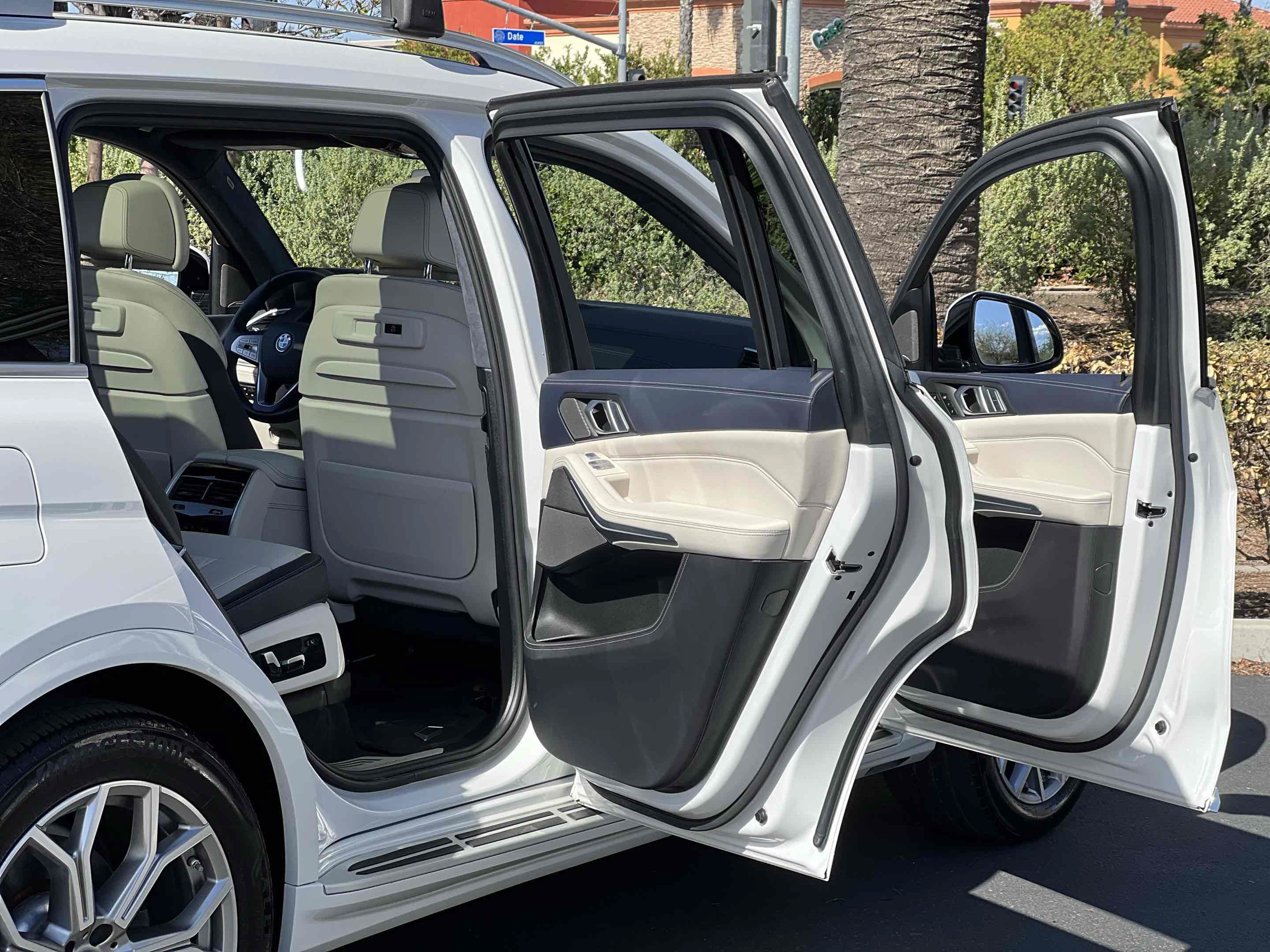 Used 2020 BMW X7 xDrive40i w/ Premium Package AWD/4WD image 77