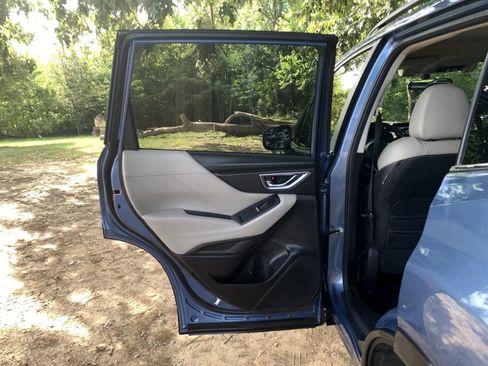 Used 2019 Subaru Forester Limited AWD/4WD image 26