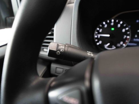 Used 2022 Nissan Frontier S AWD/4WD image 13