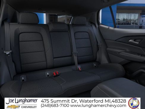 New 2026 Chevrolet Equinox EV LT image 18