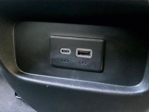 Used 2025 Cadillac XT5 Sportv image 37