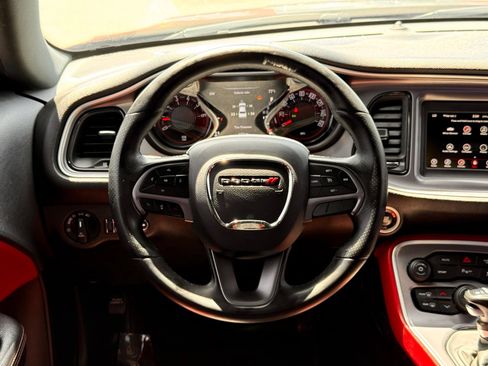 Used 2019 Dodge Challenger SXT w/ Driver Convenience Group RWD image 26