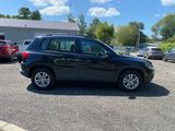 Used 2017 Volkswagen Tiguan S image 4