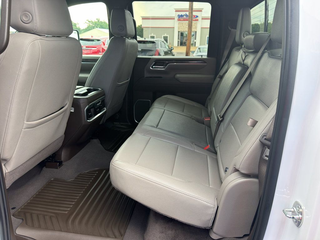 Used 2025 Chevrolet Silverado 3500 LTZ w/ LTZ Plus Package AWD/4WD image 12