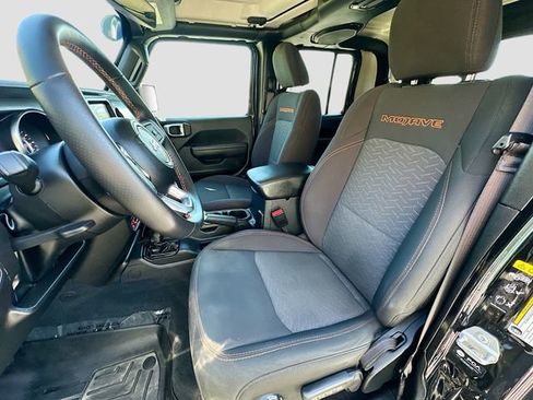 Used 2022 Jeep Gladiator Mojave w/ Trailer Tow Package image 20