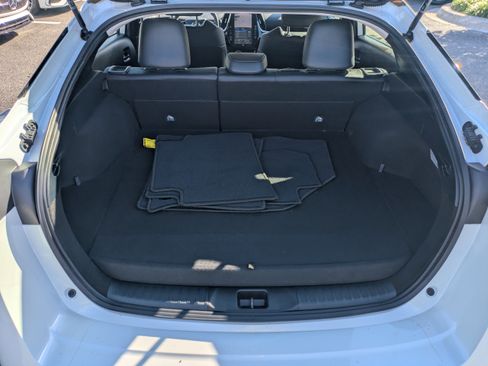 Used 2021 Toyota Prius Prime Limited image 11