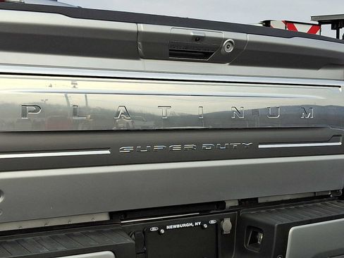 Certified 2023 Ford F250 Platinum w/ Tremor Off-Road Package image 32