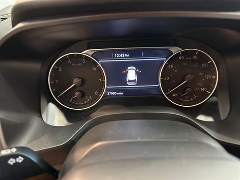 Used 2025 Nissan Rogue SV FWD image 41