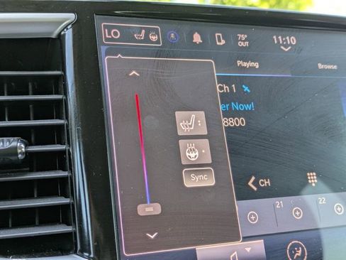 Used 2024 Chrysler Pacifica Touring-L FWD image 26