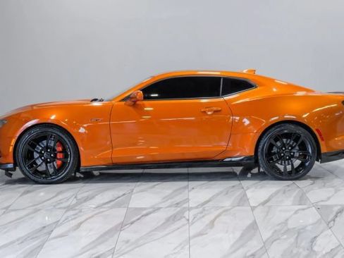 Used 2023 Chevrolet Camaro LT w/ Design Package 2 RWD image 17