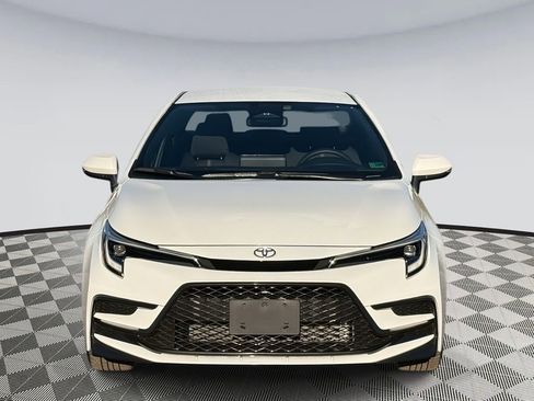 Used 2025 Toyota Corolla SE image 6
