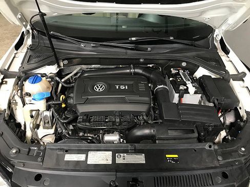 Used 2015 Volkswagen Passat 1.8T Limited Edition image 29