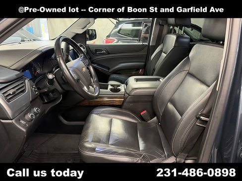 Used 2020 Chevrolet Suburban LT AWD/4WD image 14