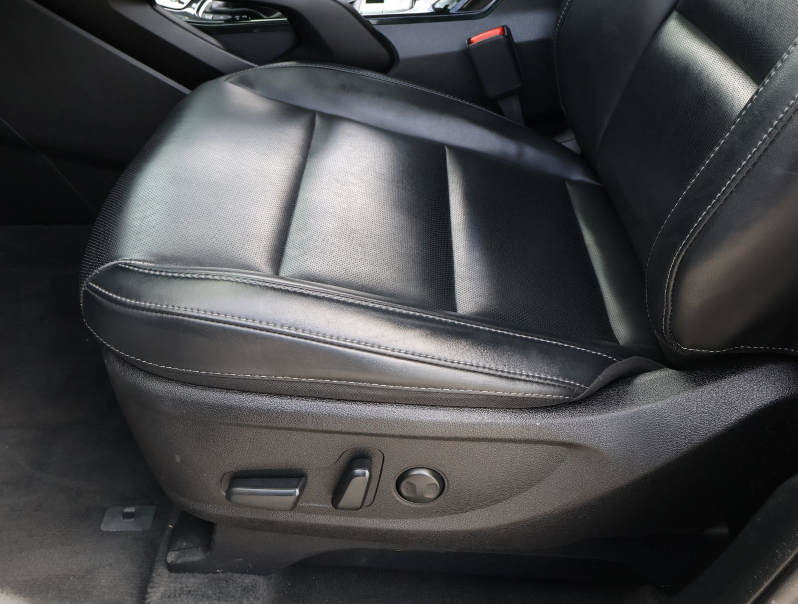 Used 2024 Kia Telluride S w/ S Sunroof Package FWD image 14