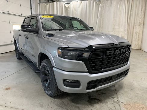 Used 2025 RAM 1500 Big Horn AWD/4WD image 2