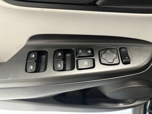 Used 2023 Hyundai Kona SEL AWD/4WD image 24