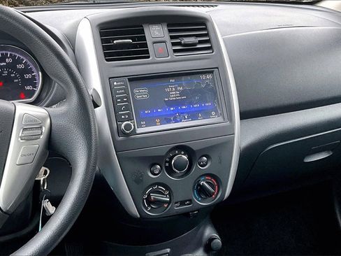 Used 2019 Nissan Versa SV image 6