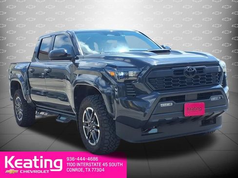 Used 2024 Toyota Tacoma TRD Sport AWD/4WD image 3
