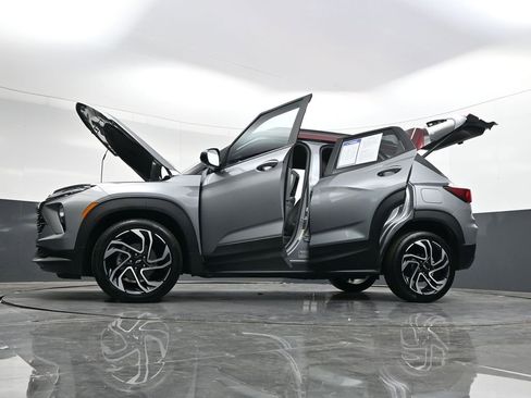 Used 2025 Chevrolet TrailBlazer RS w/ Convenience Package image 51