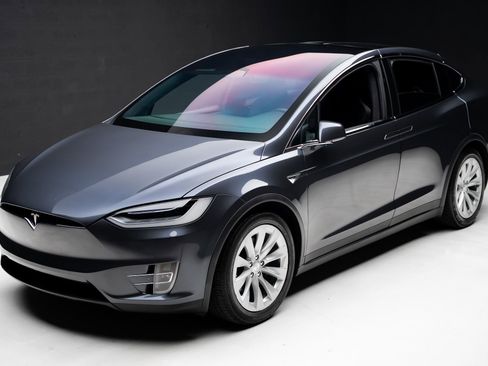 Used 2018 Tesla Model X 75D AWD/4WD image 5