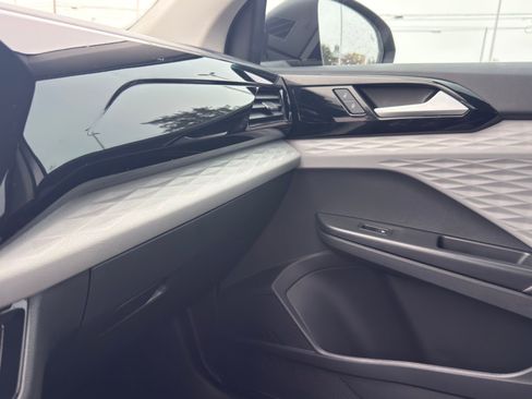 Used 2023 Volkswagen Taos S w/ IQ Drive S Package image 22