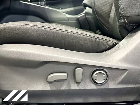 Certified 2025 Subaru Outback Premium image 18