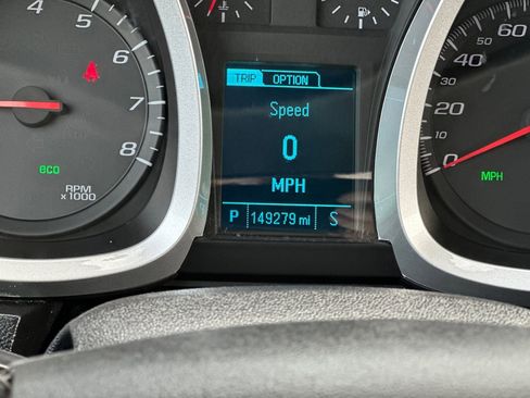 Used 2016 Chevrolet Equinox LT w/ Convenience Package image 27